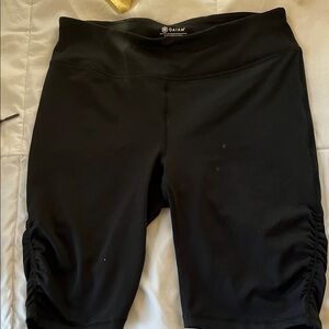 GAIAM Women's Black Bike Shorts